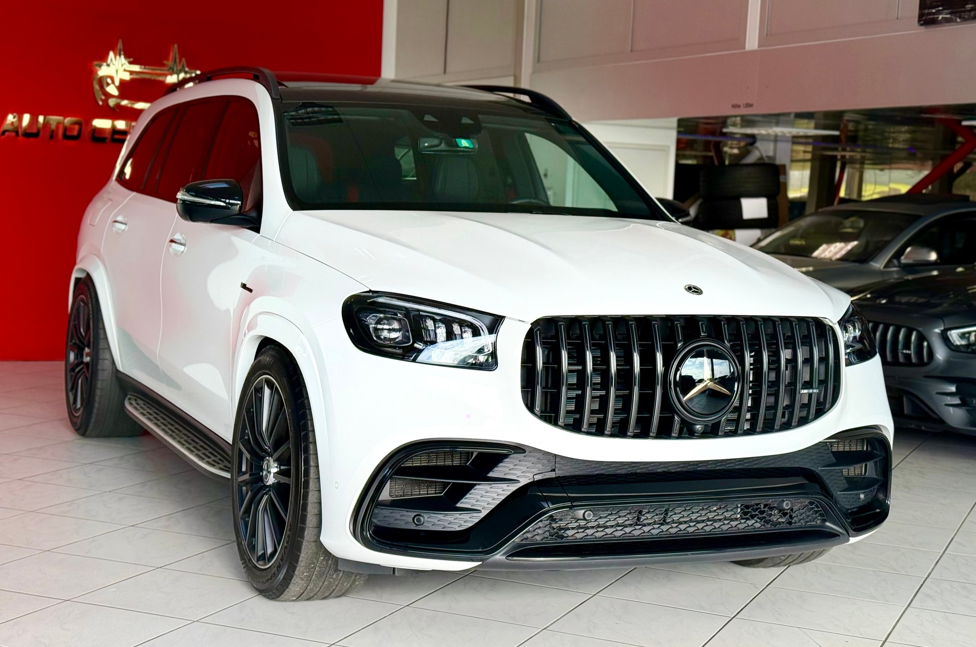 MERCEDES-BENZ GLS 63 S 4Matic+ TCT 9G-showroom-element-1