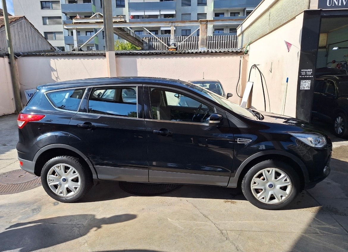FORD Kuga 2.0 TDCi Titanium 4WD PowerShift-image-6