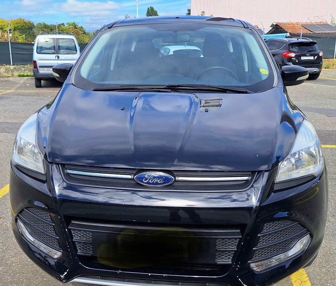 FORD Kuga 2.0 TDCi Titanium 4WD PowerShift-image-3