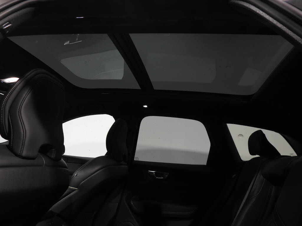 VOLVO XC60 2.0 T6 TE eAWD-image-10