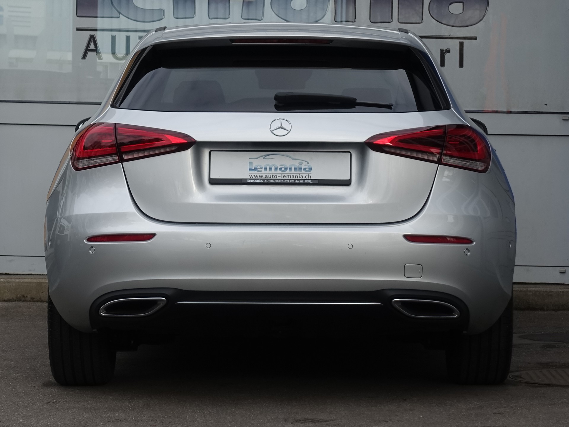 MERCEDES-BENZ A 250e Progressive 8G-DCT-image-5