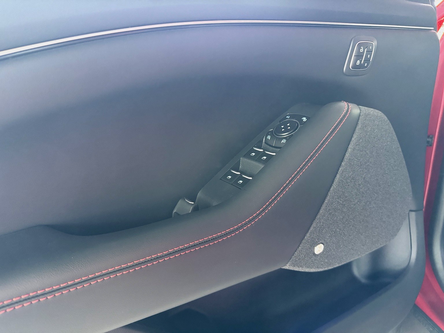 FORD Mustang MACH-E Premium AWD 99 kWh-image-15