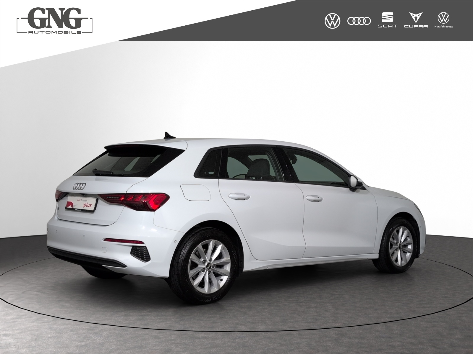 AUDI A3 Sportback 35 TFSI Attraction S-tronic-showroom-element-2