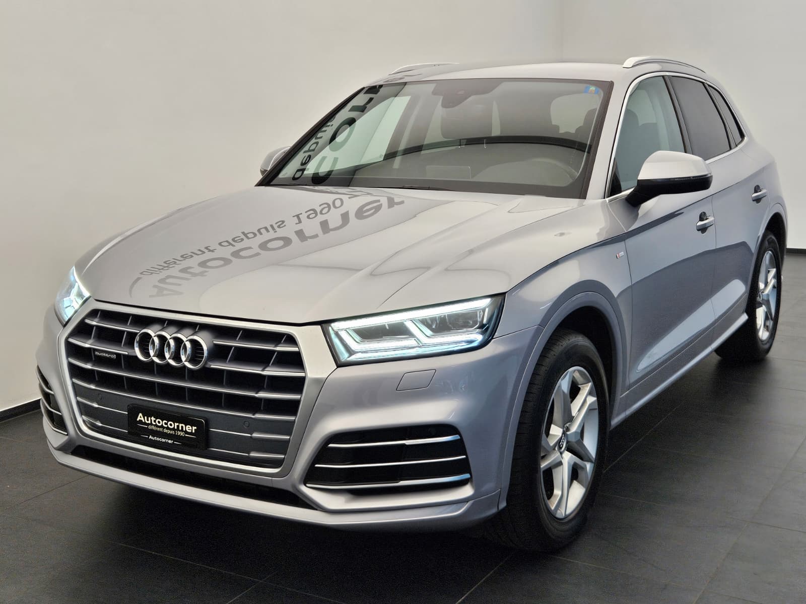 AUDI Q5 45 TFSI design quattro S-tronic-image-2