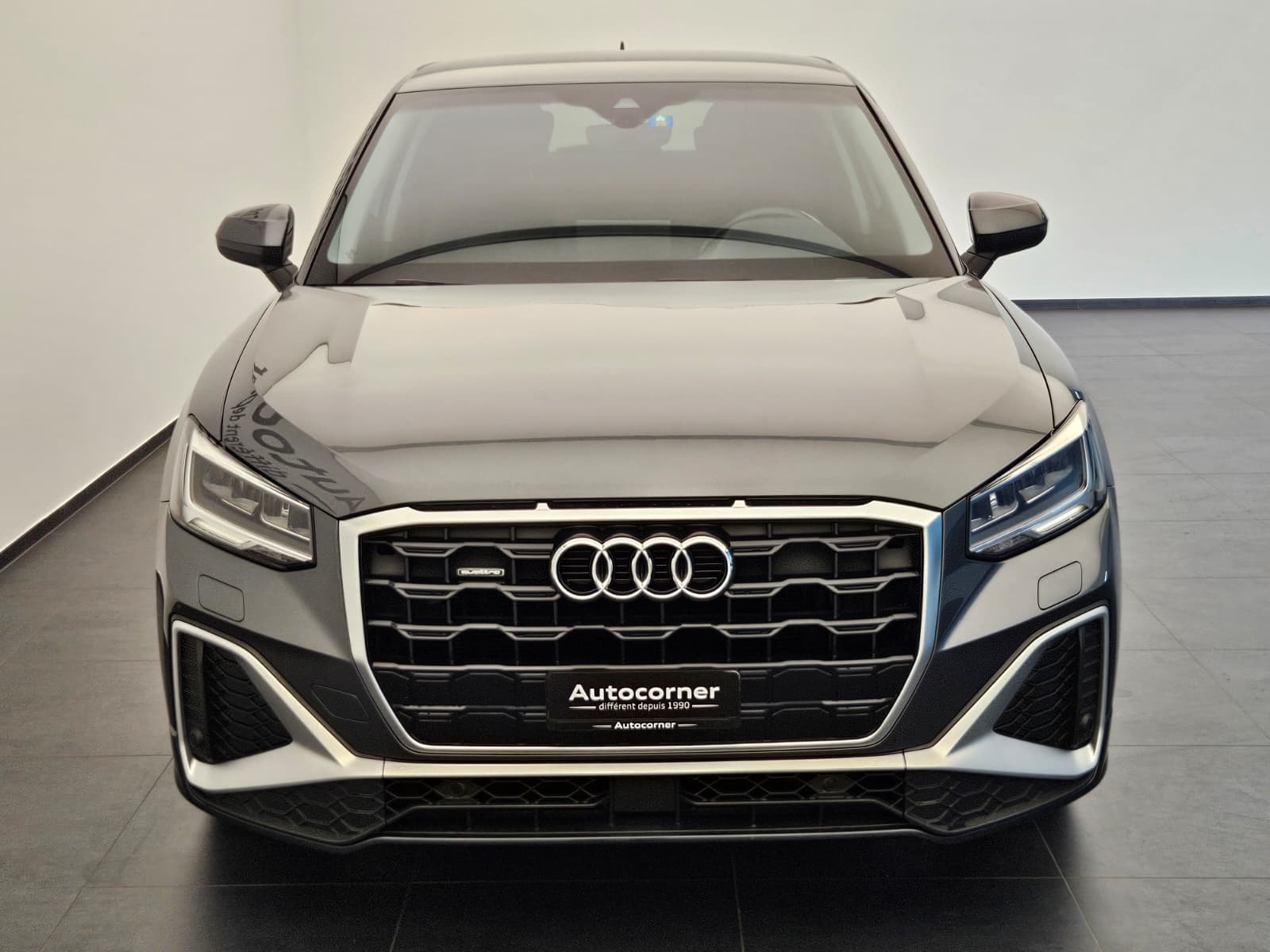 AUDI Q2 35 TDI S line quattro S-tronic-showroom-element-3