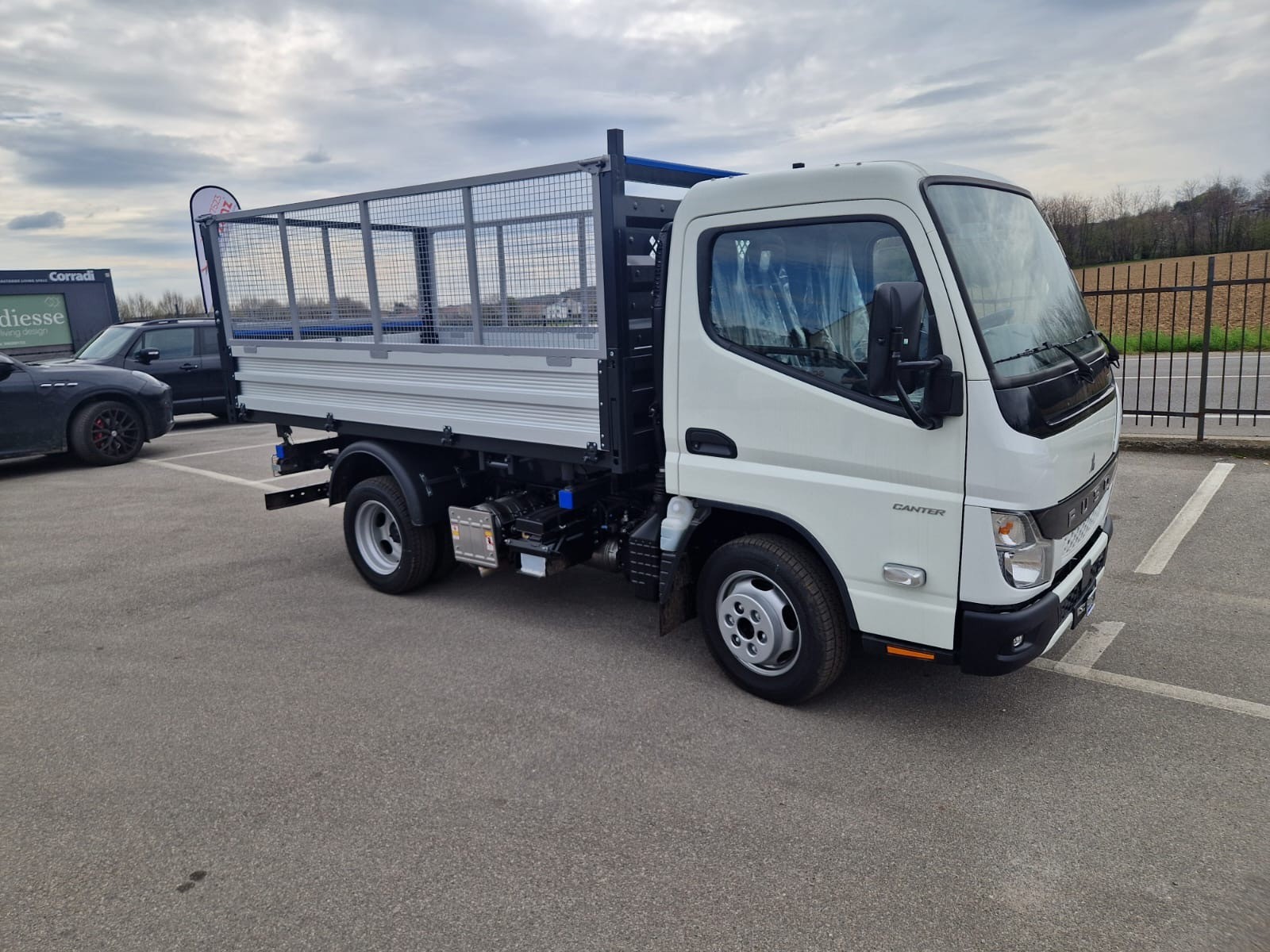 MITSUBISHI FUSO CANTER 3 S15 - Ponte Ribaltabile 3 Lati con Sopra Sponde "NUOVO" - Gancio di Traino KG. 3500-image-3