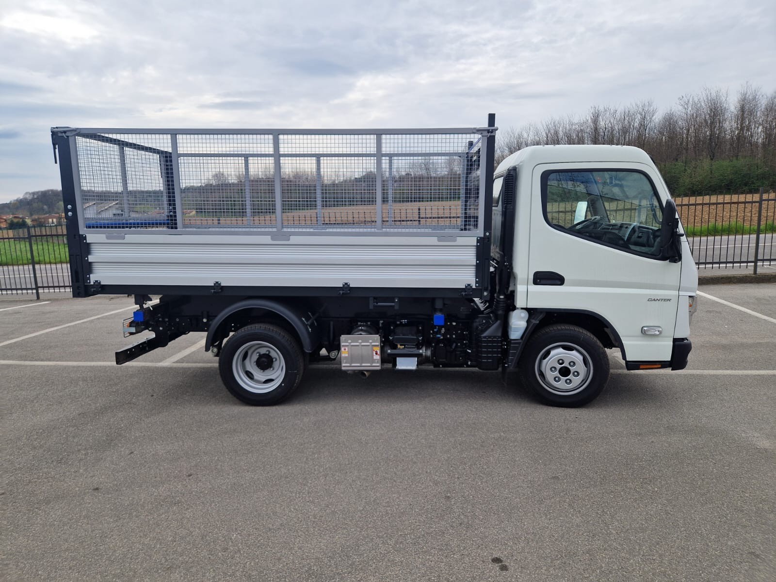 MITSUBISHI FUSO CANTER 3 S15 - Ponte Ribaltabile 3 Lati con Sopra Sponde "NUOVO" - Gancio di Traino KG. 3500-image-7