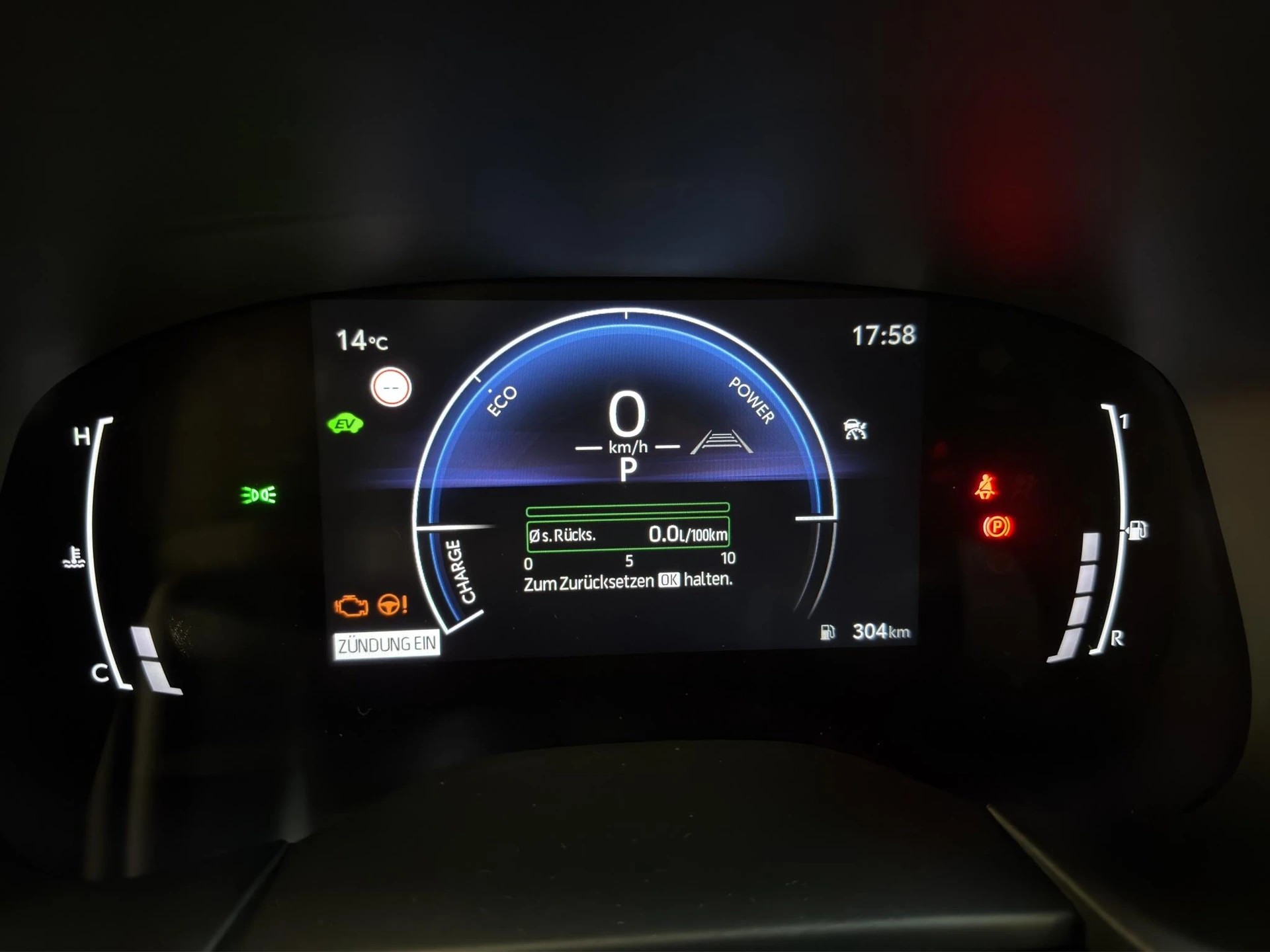 TOYOTA TOYOTA Aygo X 1.5 VVT-i HSD Trend-image-10