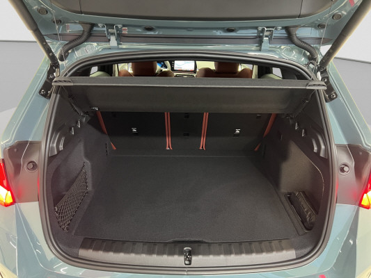 BMW iX1 eDrive 20 Ed. M Sport-image-12