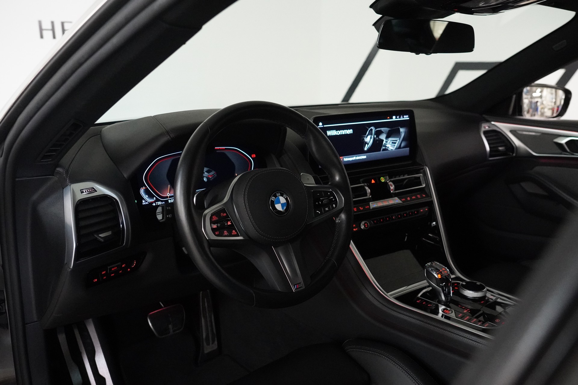 BMW 840d xDrive 48V M Sport Steptronic-image-24