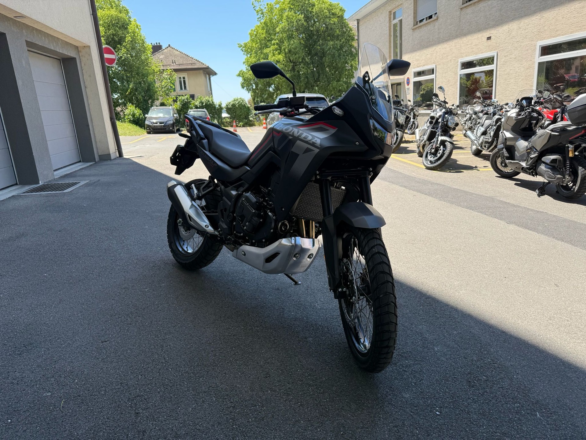 HONDA XL 750 Transalp E-Clutch-image-1