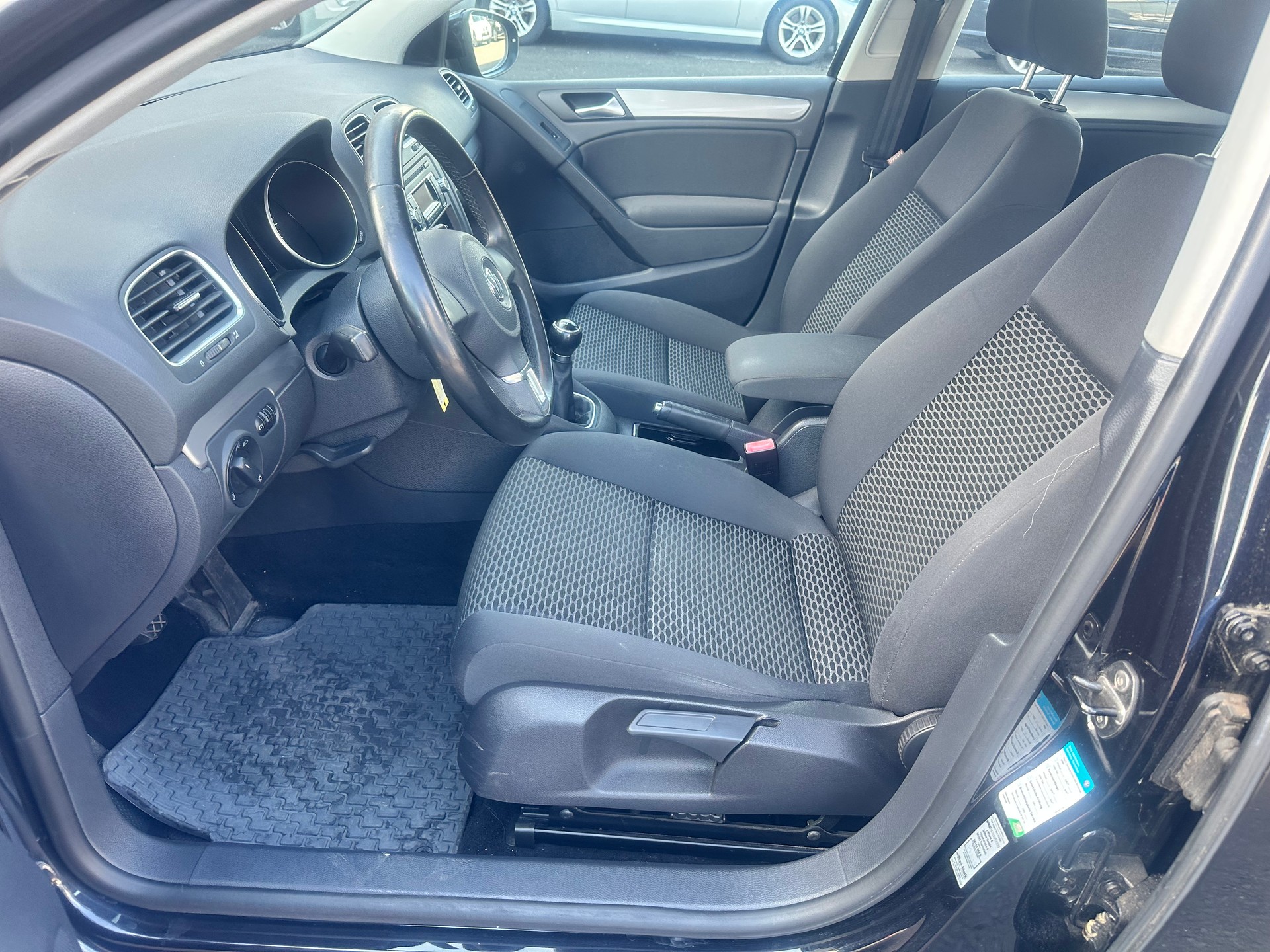 VW Golf 1.2 TSI Trendline-image-12