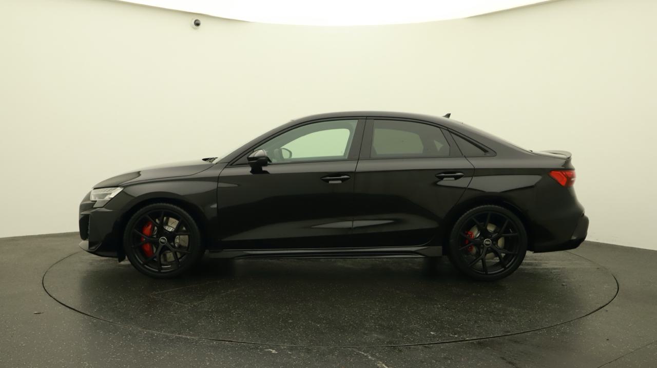 AUDI RS3 Limousine 2.5 TSI quattro S-tronic-showroom-element-1