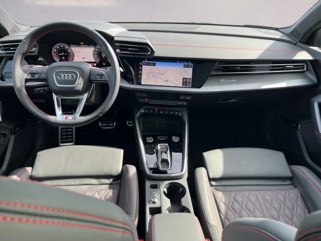AUDI A3 Sportback 35 TFSI S line Attraction S-tronic-image-11