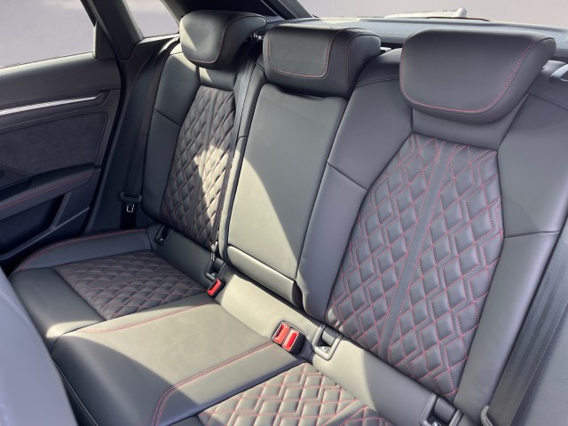 AUDI A3 Sportback 35 TFSI S line Attraction S-tronic-image-15