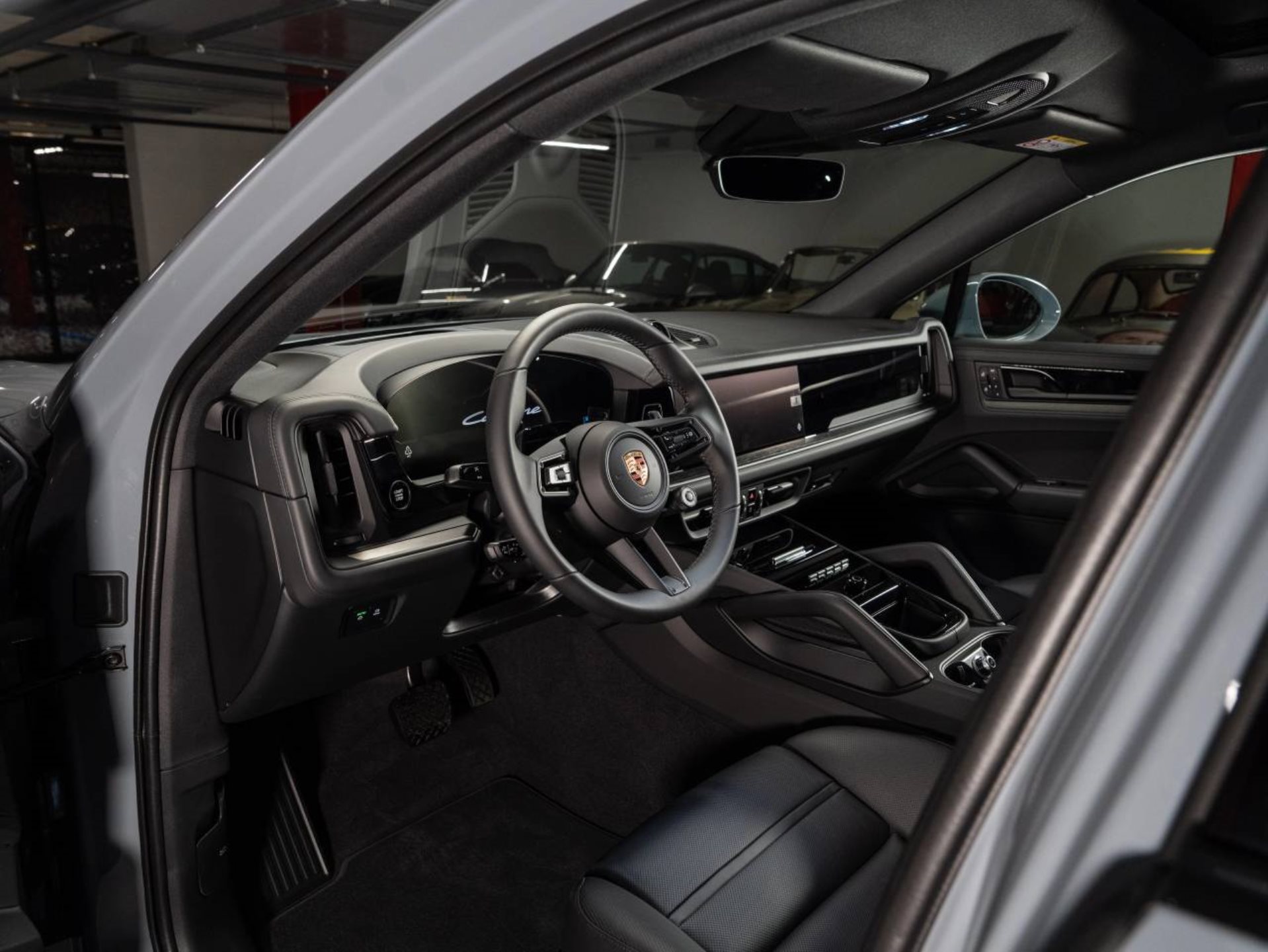 PORSCHE Cayenne E-Hybrid Coupé Black Edition-showroom-element-3