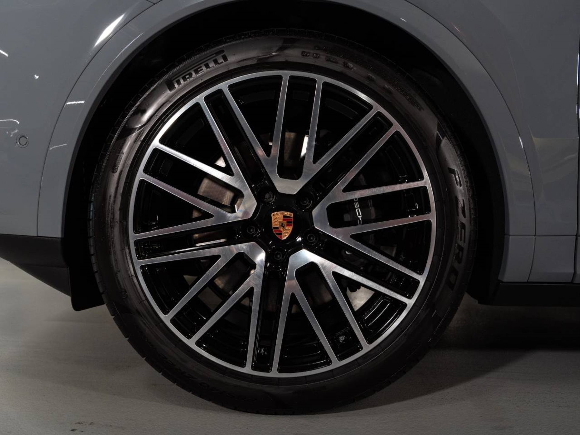 PORSCHE Cayenne E-Hybrid Coupé Black Edition-image-22