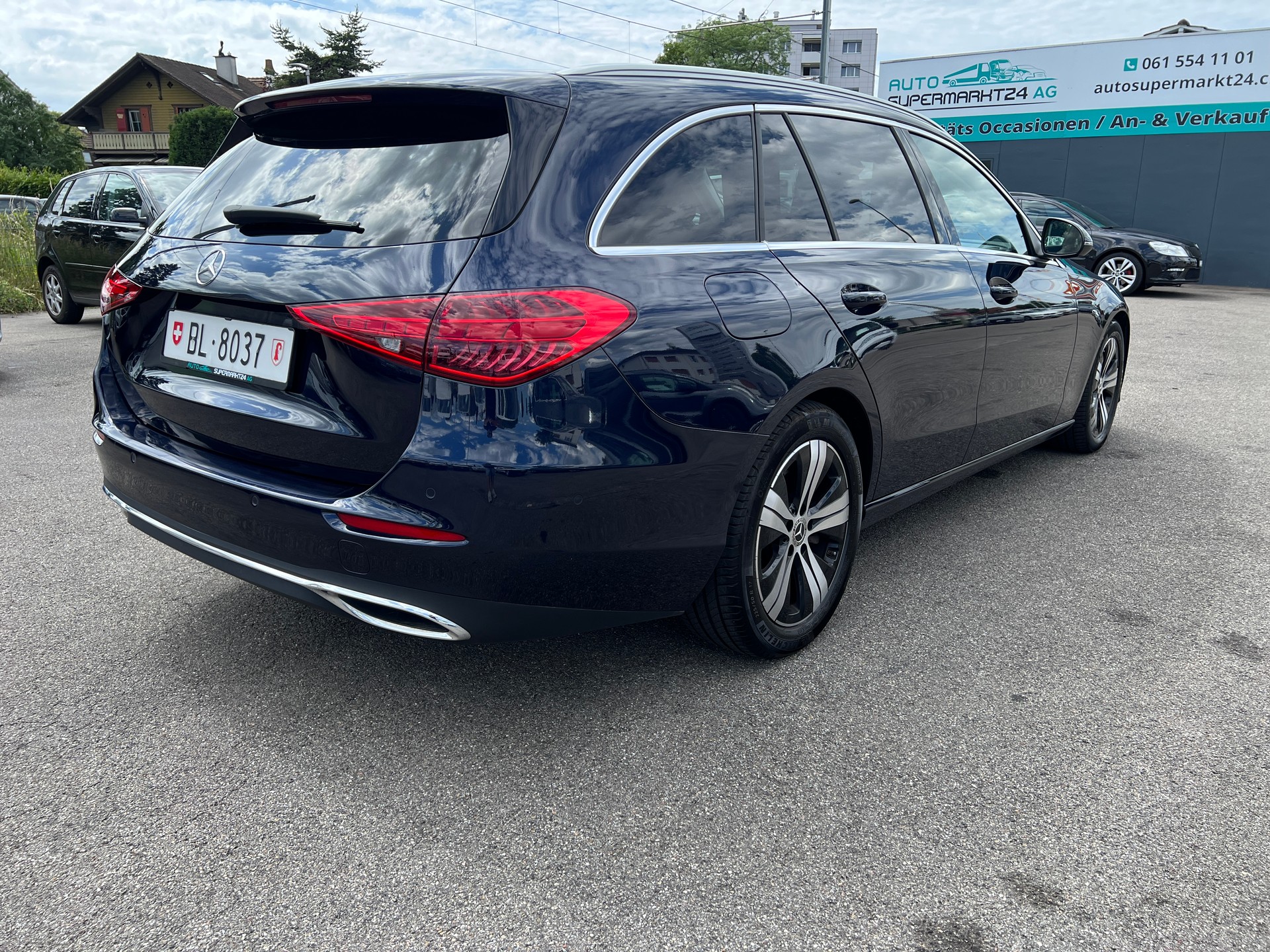 MERCEDES-BENZ C 220 d T 4Matic-image-2