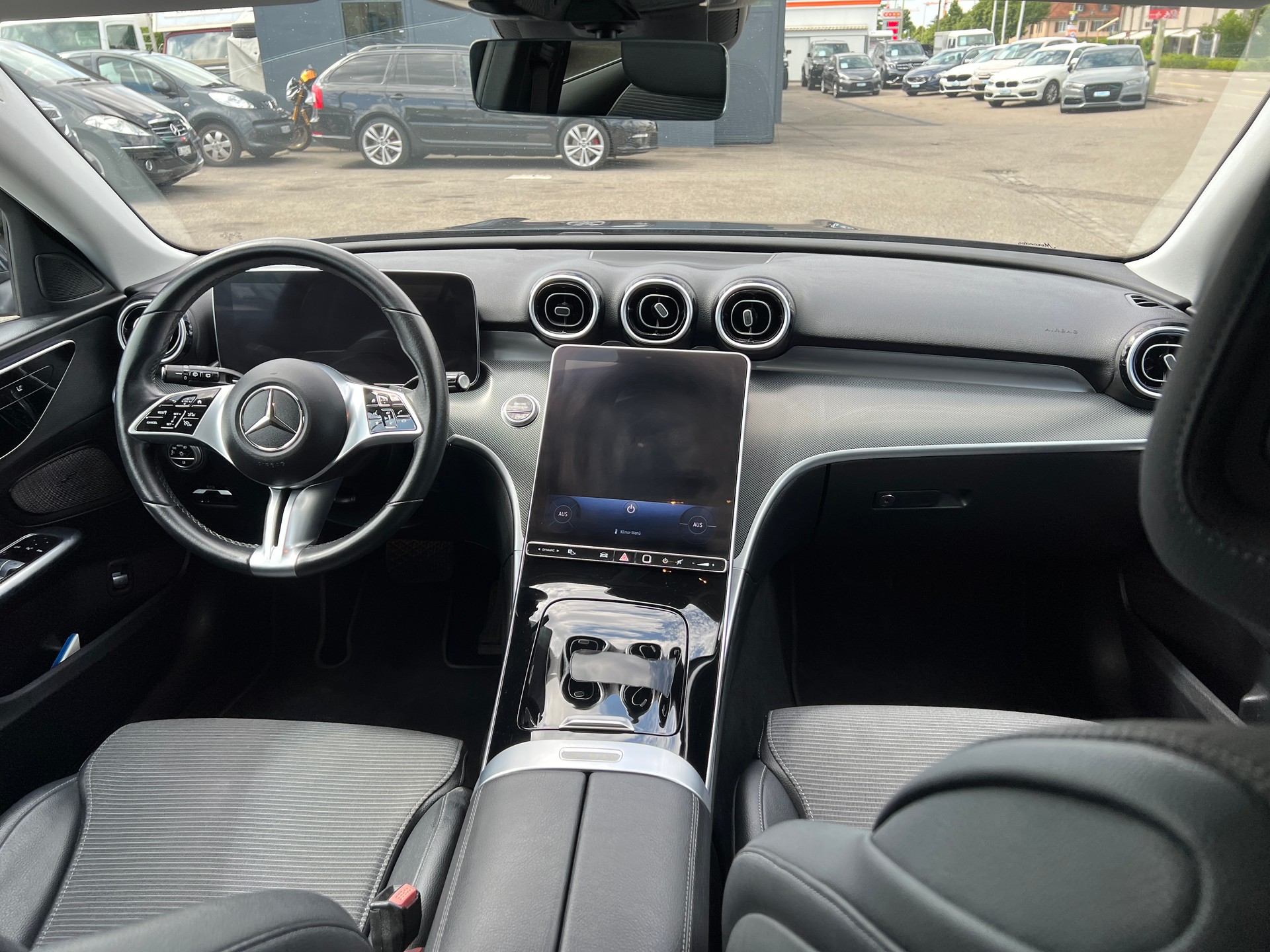 MERCEDES-BENZ C 220 d T 4Matic-image-12