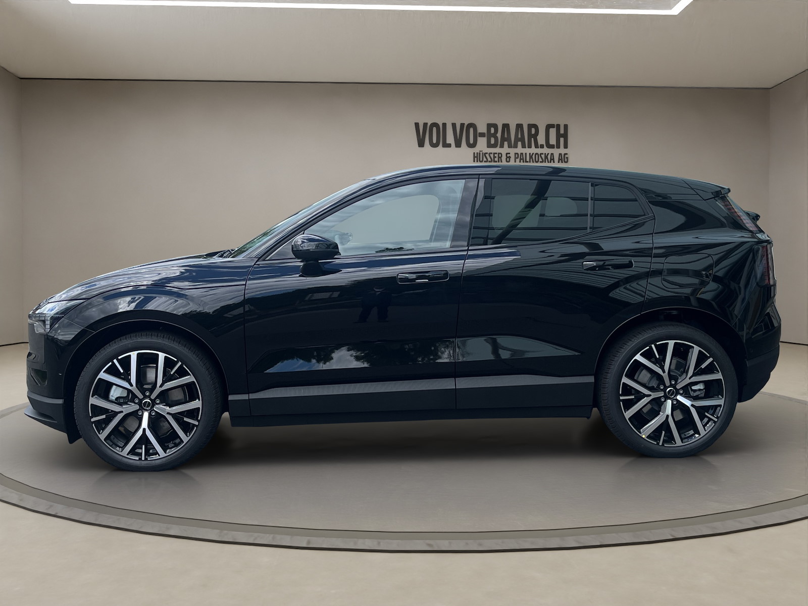 VOLVO EX 30 E60 Twin Ultra Performance Sw. Black Ed. AWD-showroom-element-1