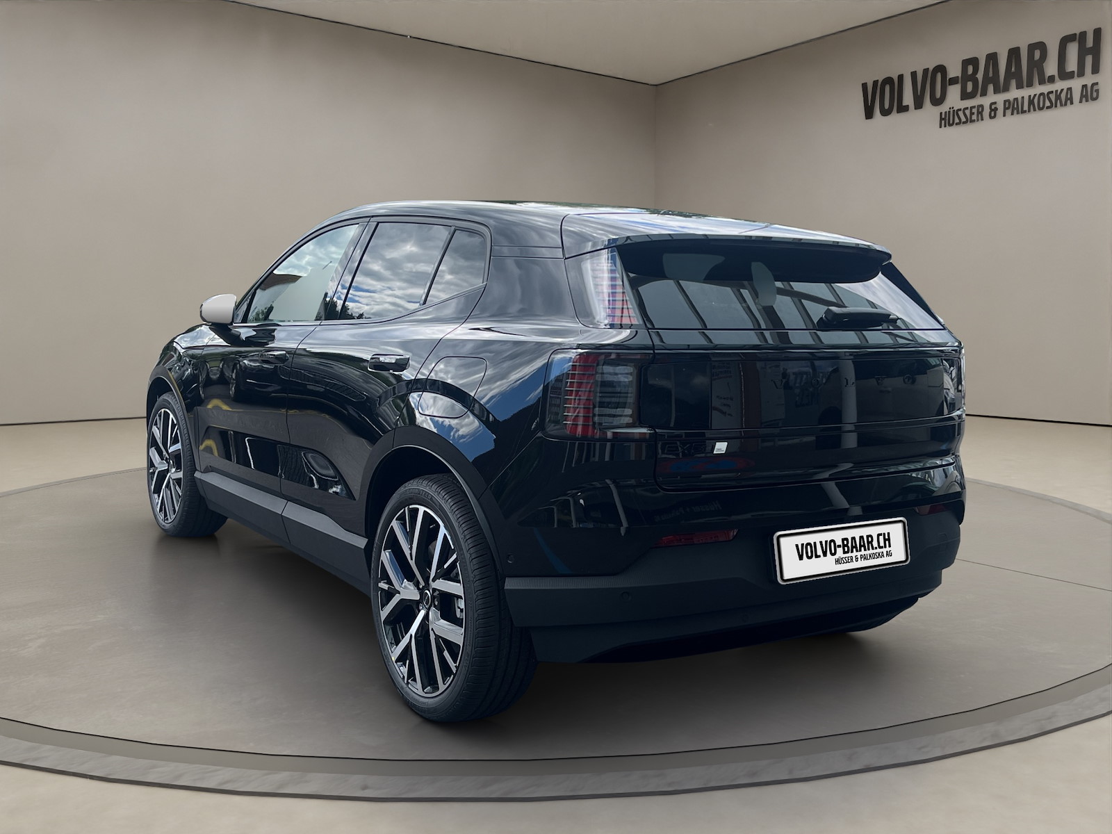 VOLVO EX 30 E60 Twin Ultra Performance Sw. Black Ed. AWD-showroom-element-2