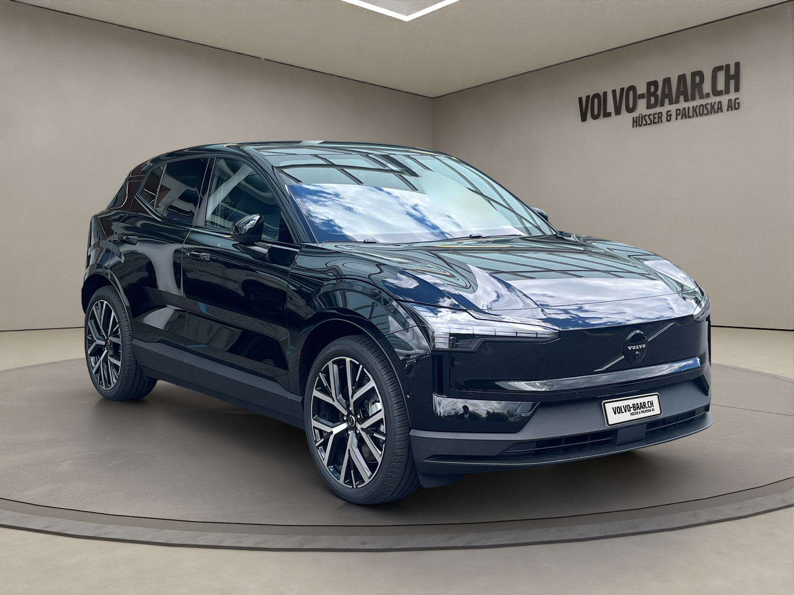 VOLVO EX 30 E60 Twin Ultra Performance Sw. Black Ed. AWD-image-6
