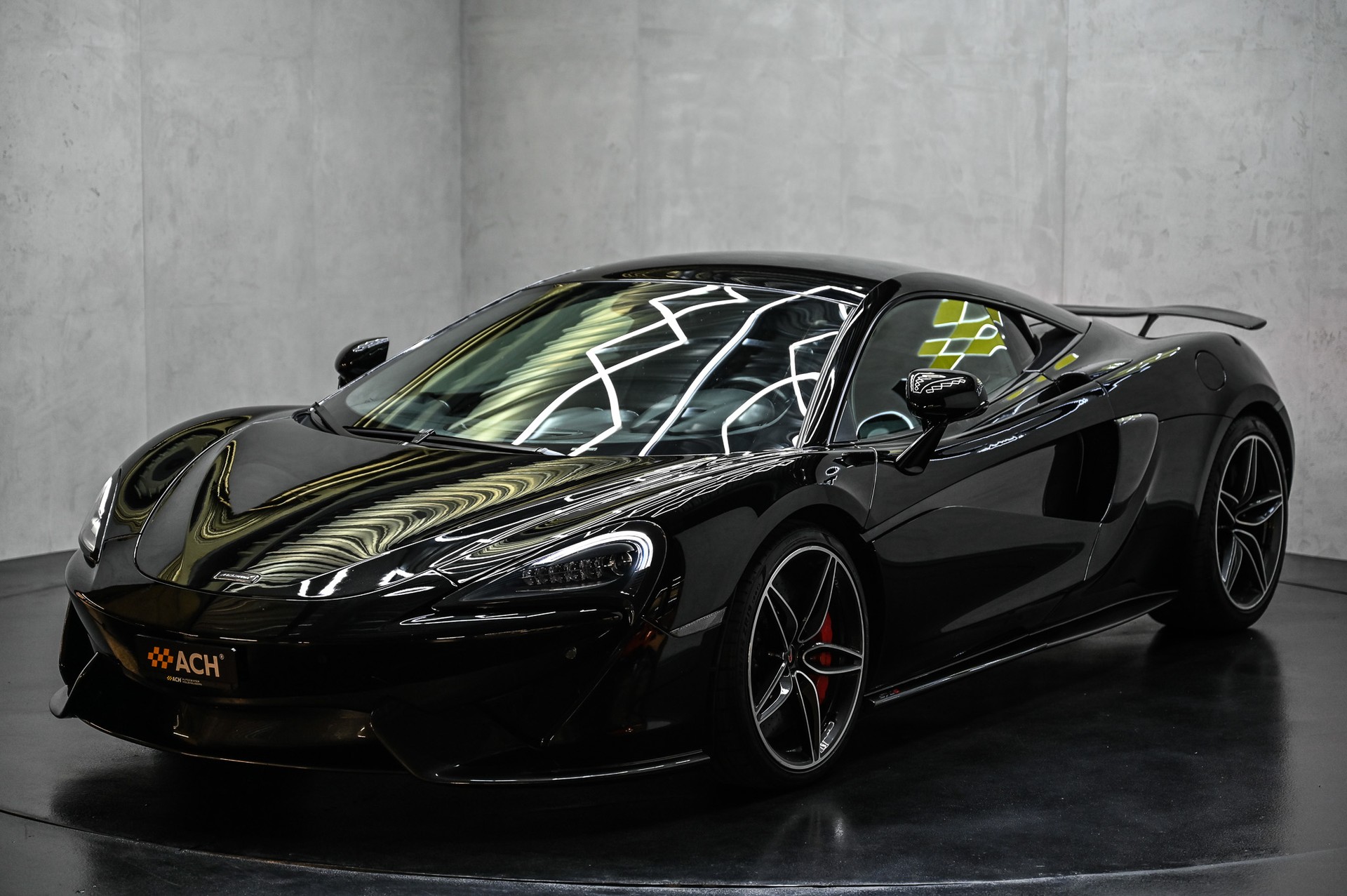 McLAREN 570S Coupé 3.8 V8 SSG-showroom-element-2