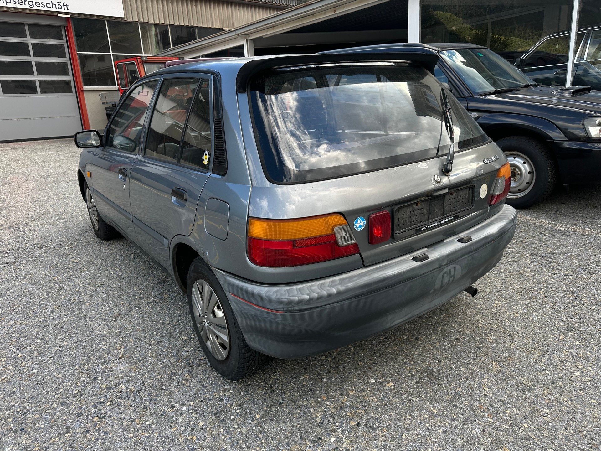 TOYOTA Starlet 1.3 XLi-image-2