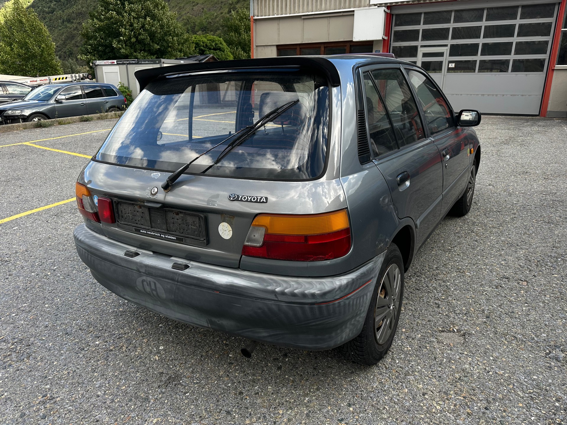 TOYOTA Starlet 1.3 XLi-image-3