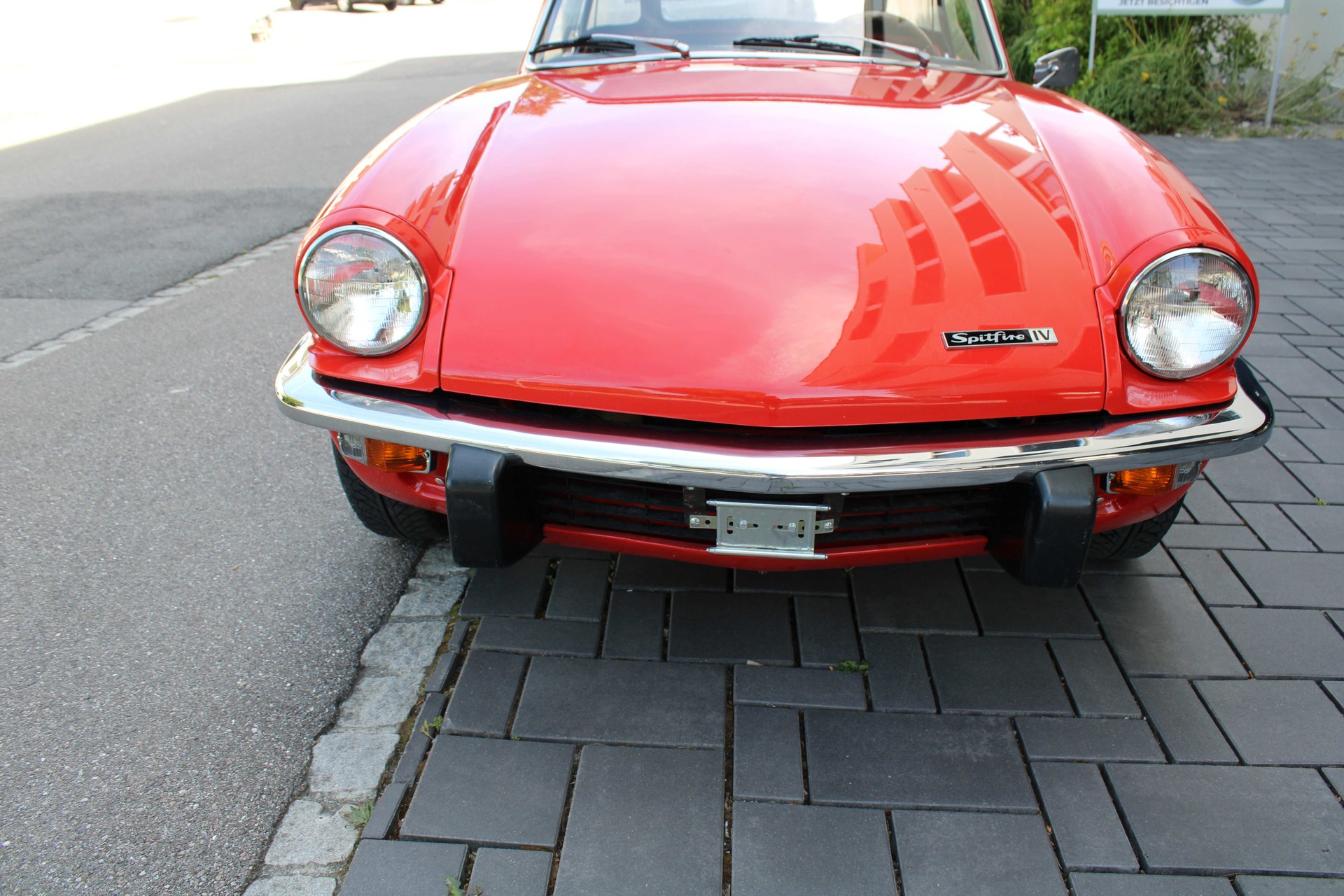 TRIUMPH SPITFIRE IV-image-3