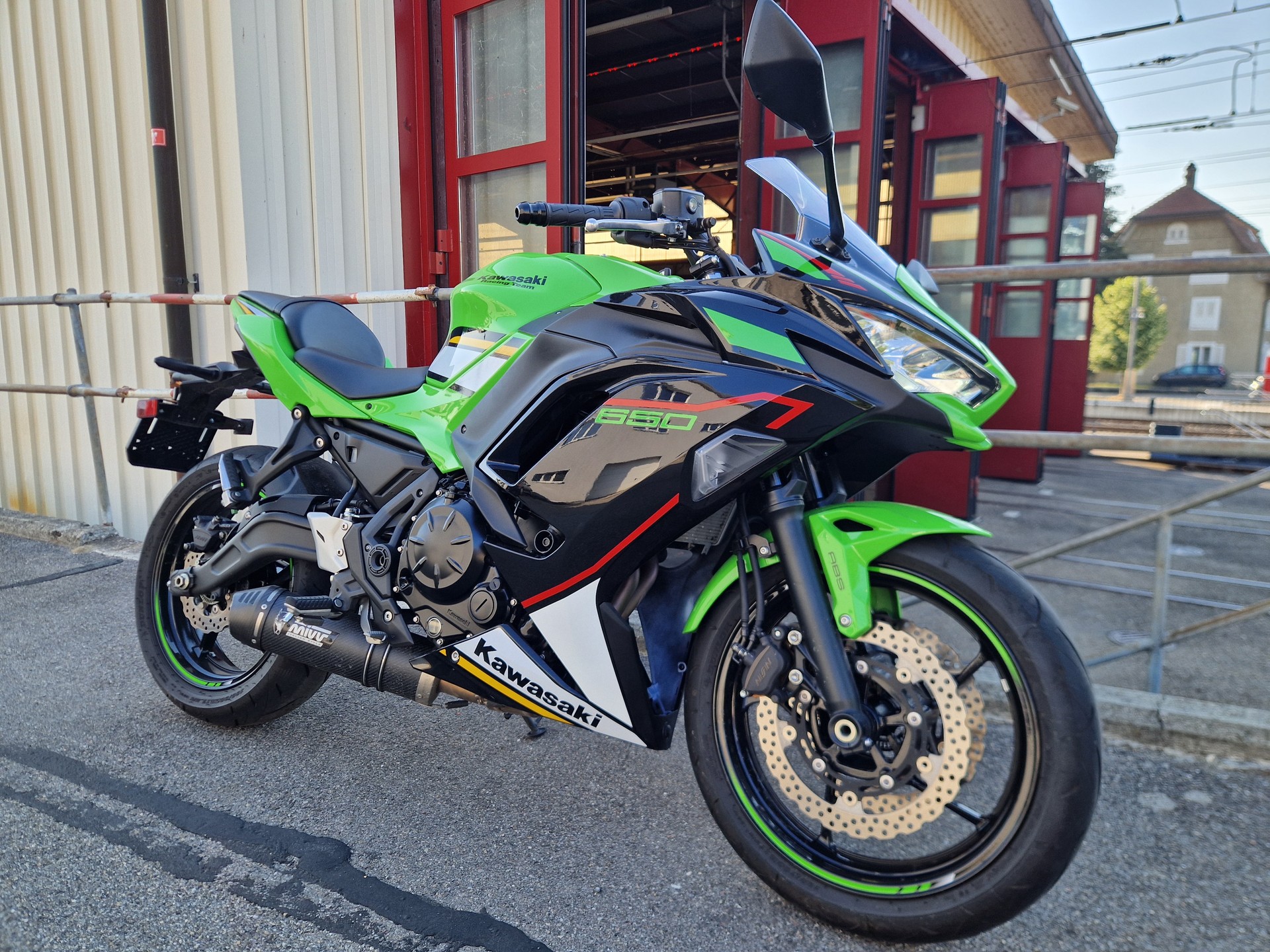 KAWASAKI Ninja 650 (35kW)-image-1