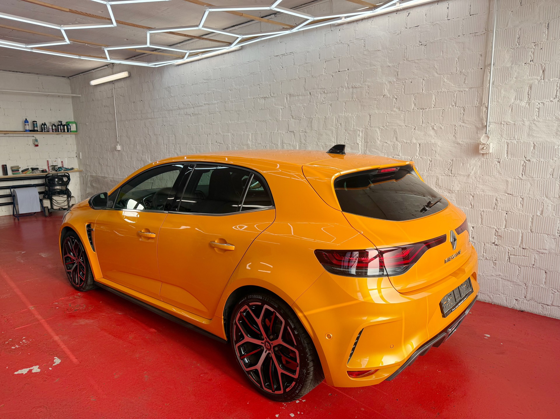 RENAULT Mégane Trophy 300 EDC-showroom-element-2