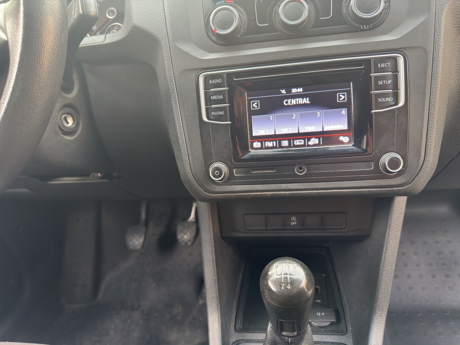 VW Caddy Maxi 2.0TDI Entry BlueMotion Technology-image-15