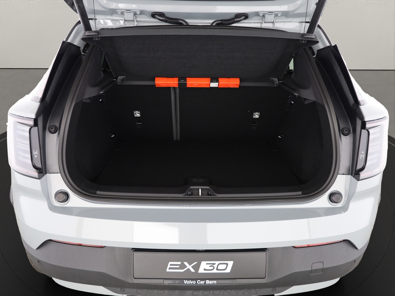 VOLVO EX30 CC E60 Twin Performance AWD-showroom-element-3