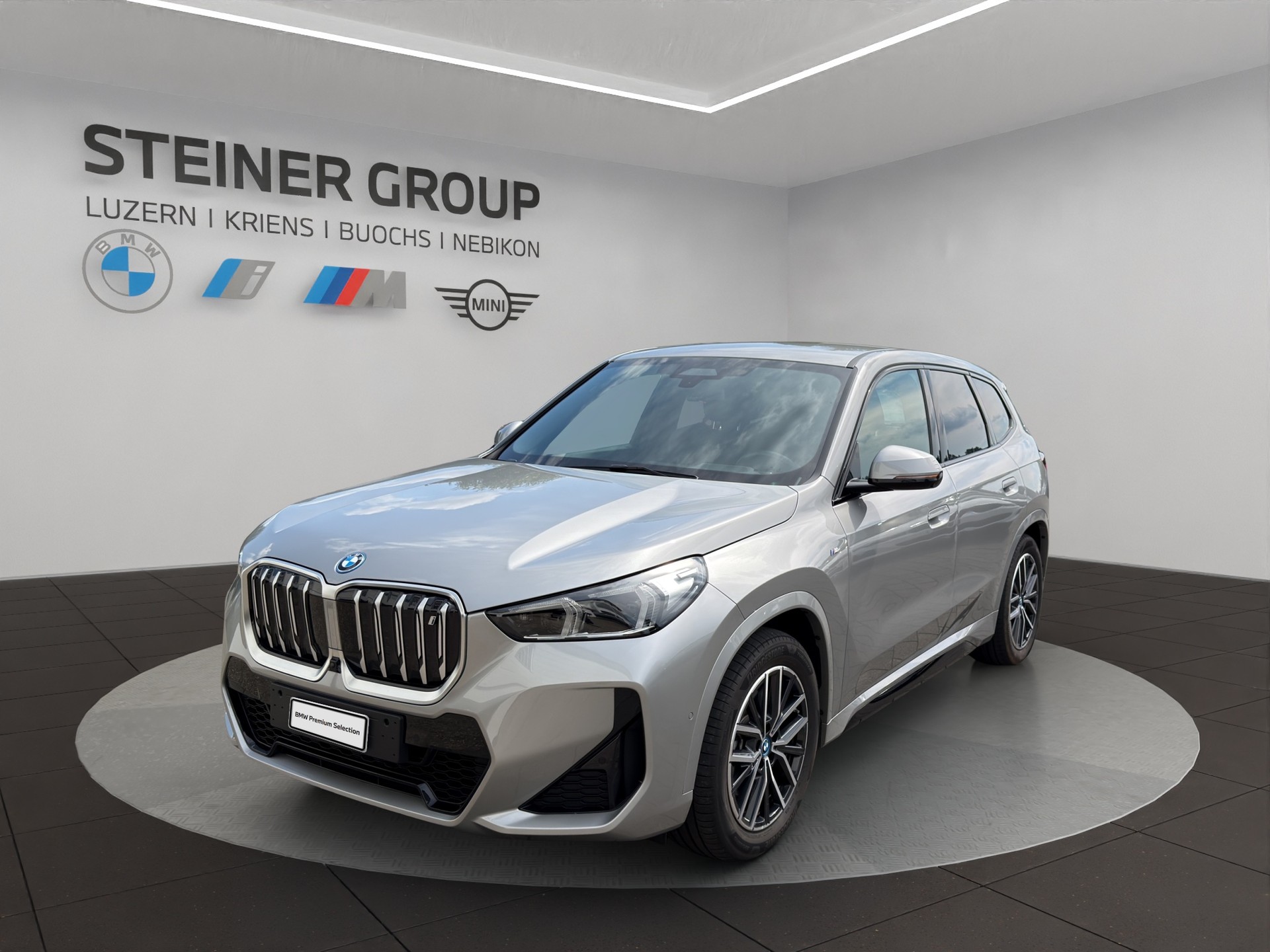 BMW iX1 xDrive 30 M Sport