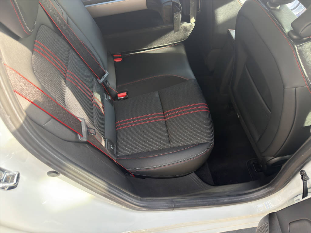 RENAULT Clio 1.3 TCe R.S. Line EDC-image-11
