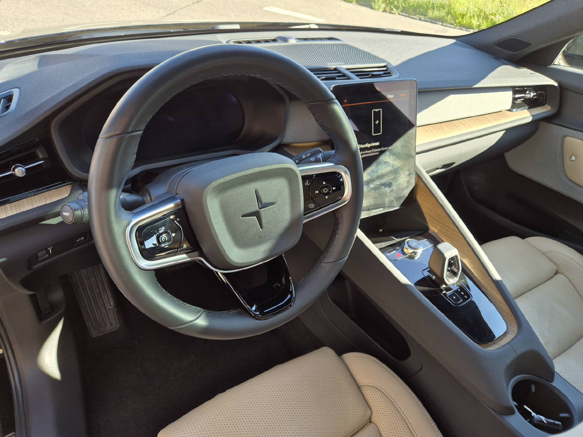 POLESTAR 2 Long Range Single Motor 78 kWh-image-4