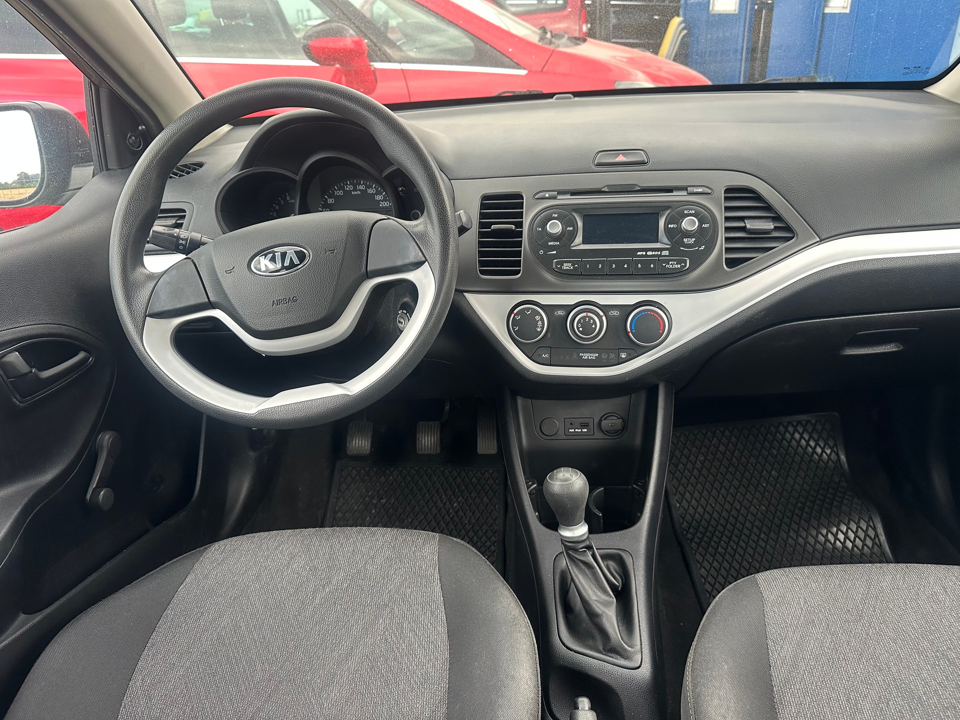 KIA Picanto 1.0 CVVT Basic-image-12