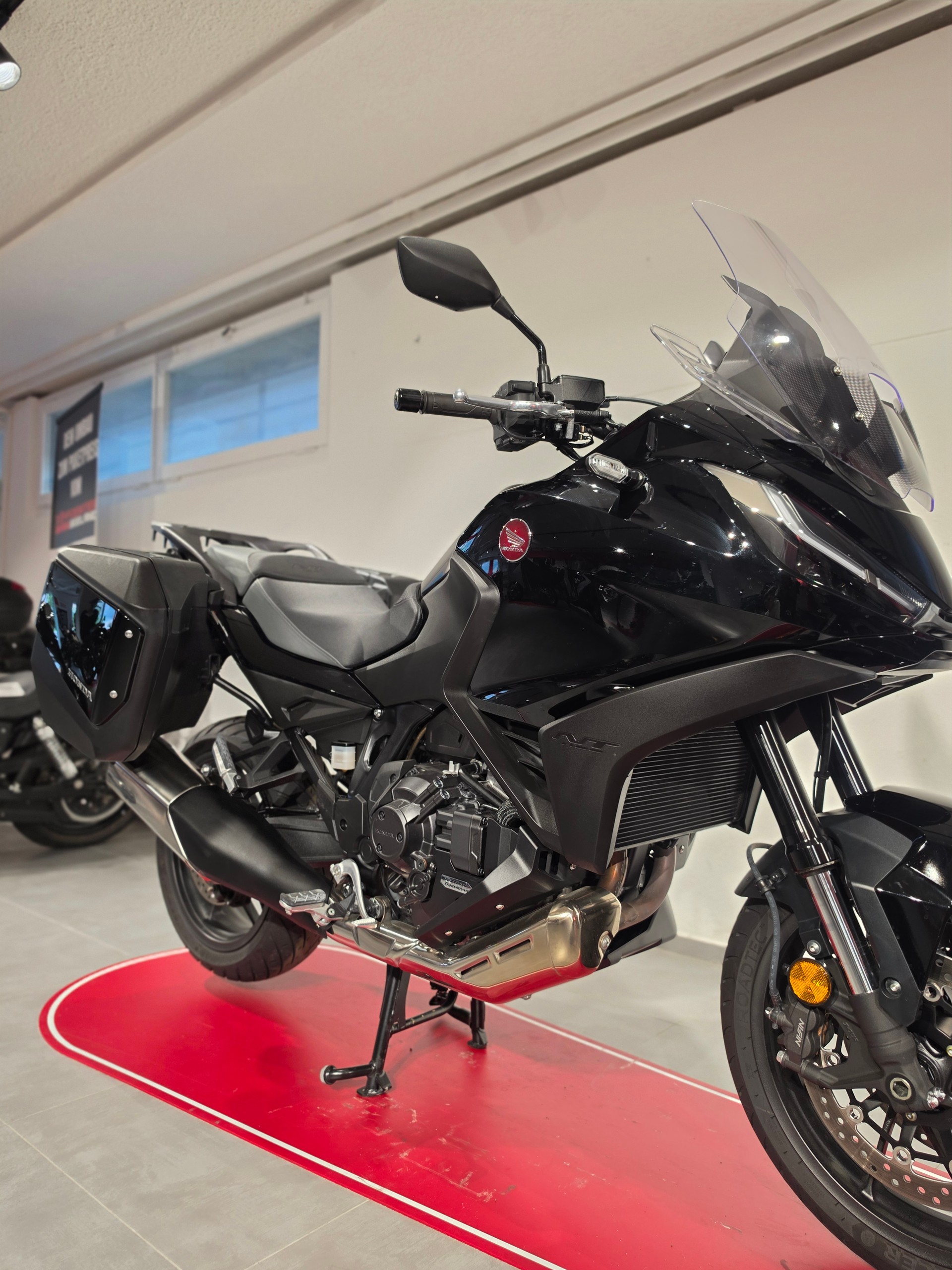 HONDA NT 1100 DCT-image-2