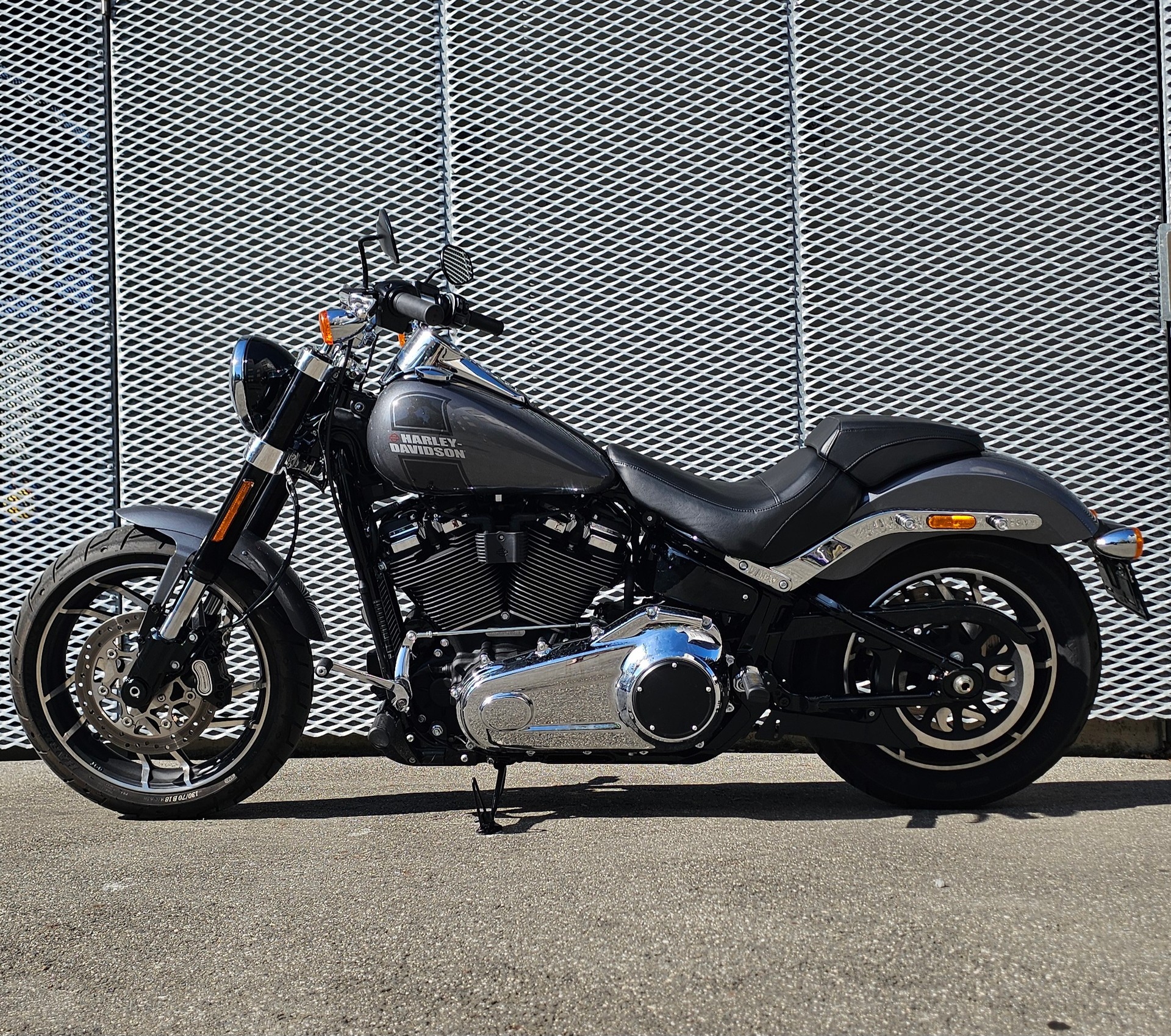HARLEY-DAVIDSON FLSB Sport Glide Deluxe 107-image-4