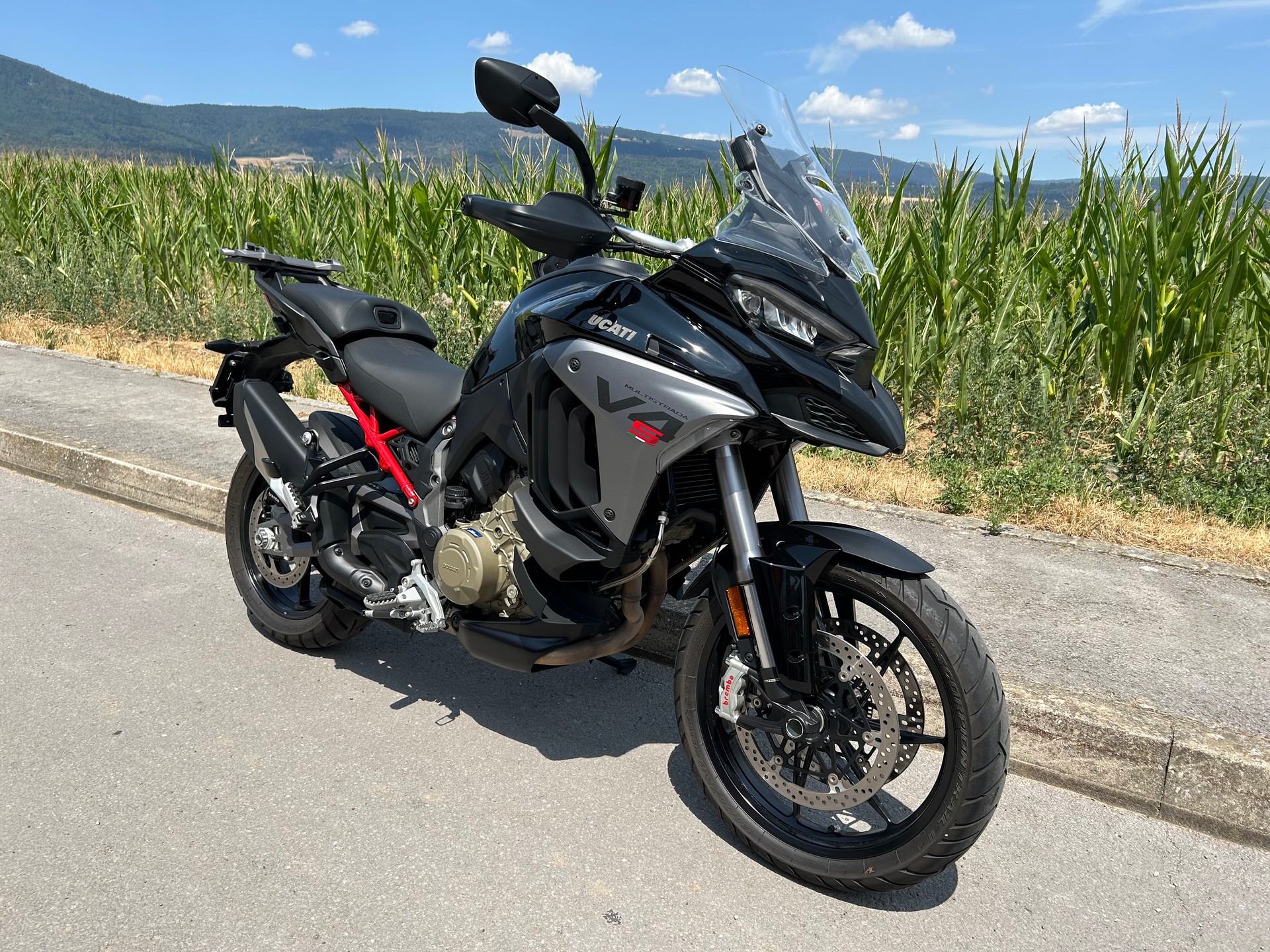 DUCATI Multistrada V4 S Travel & Radar-image-0