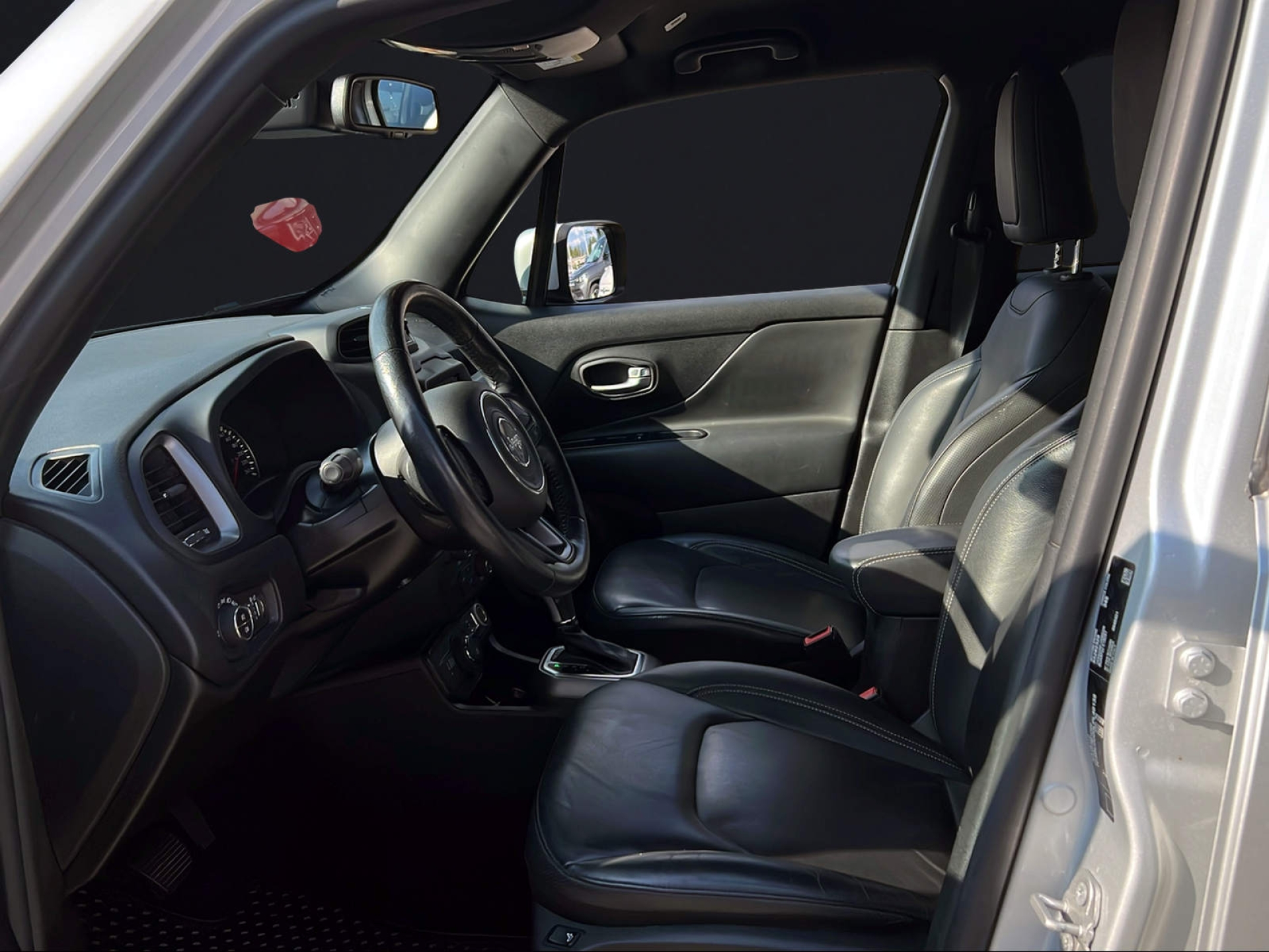 JEEP Renegade 1.3 Turbo S AWD-image-8