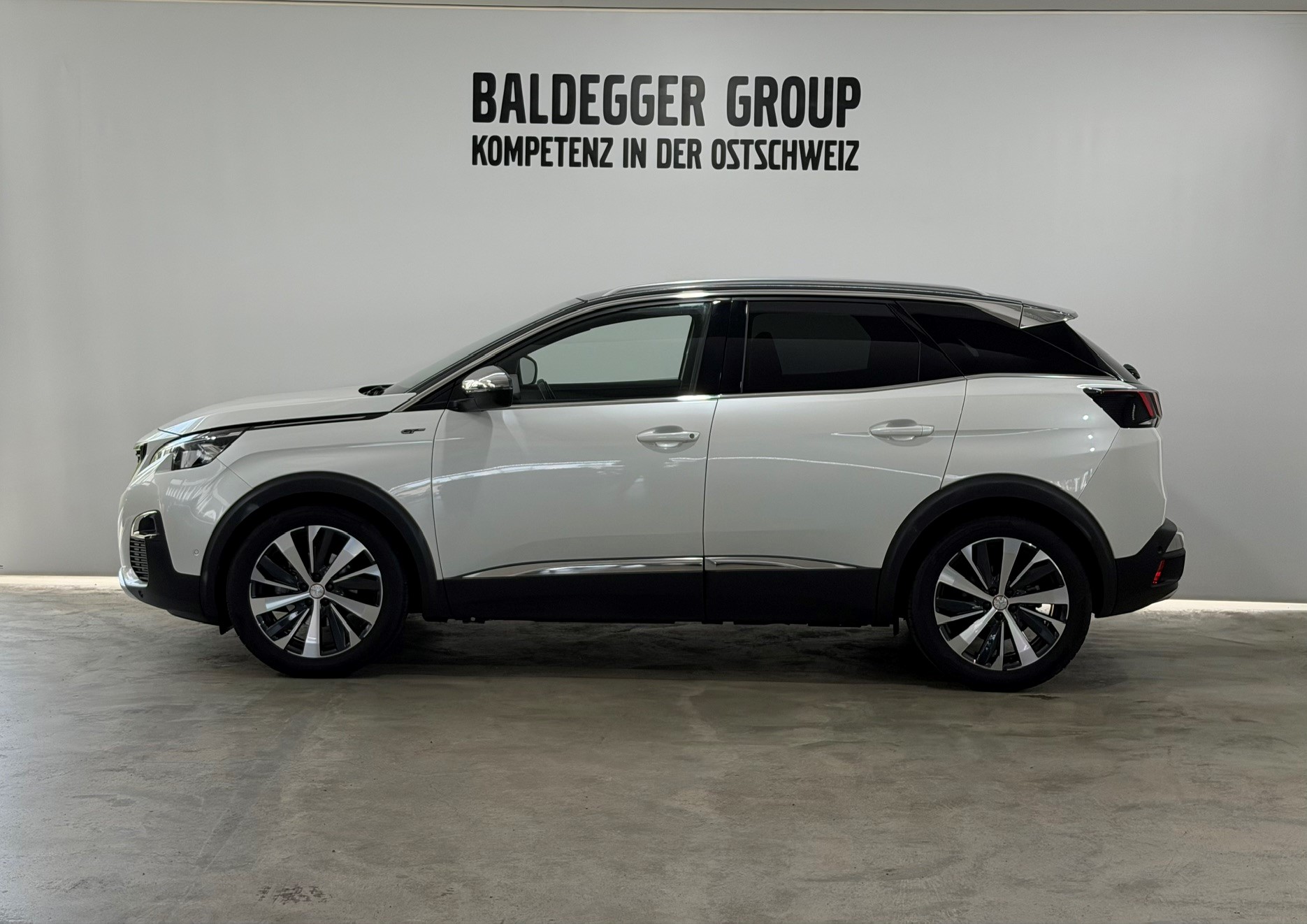 PEUGEOT 3008 2.0 BlueHDi 180 GT-showroom-element-1