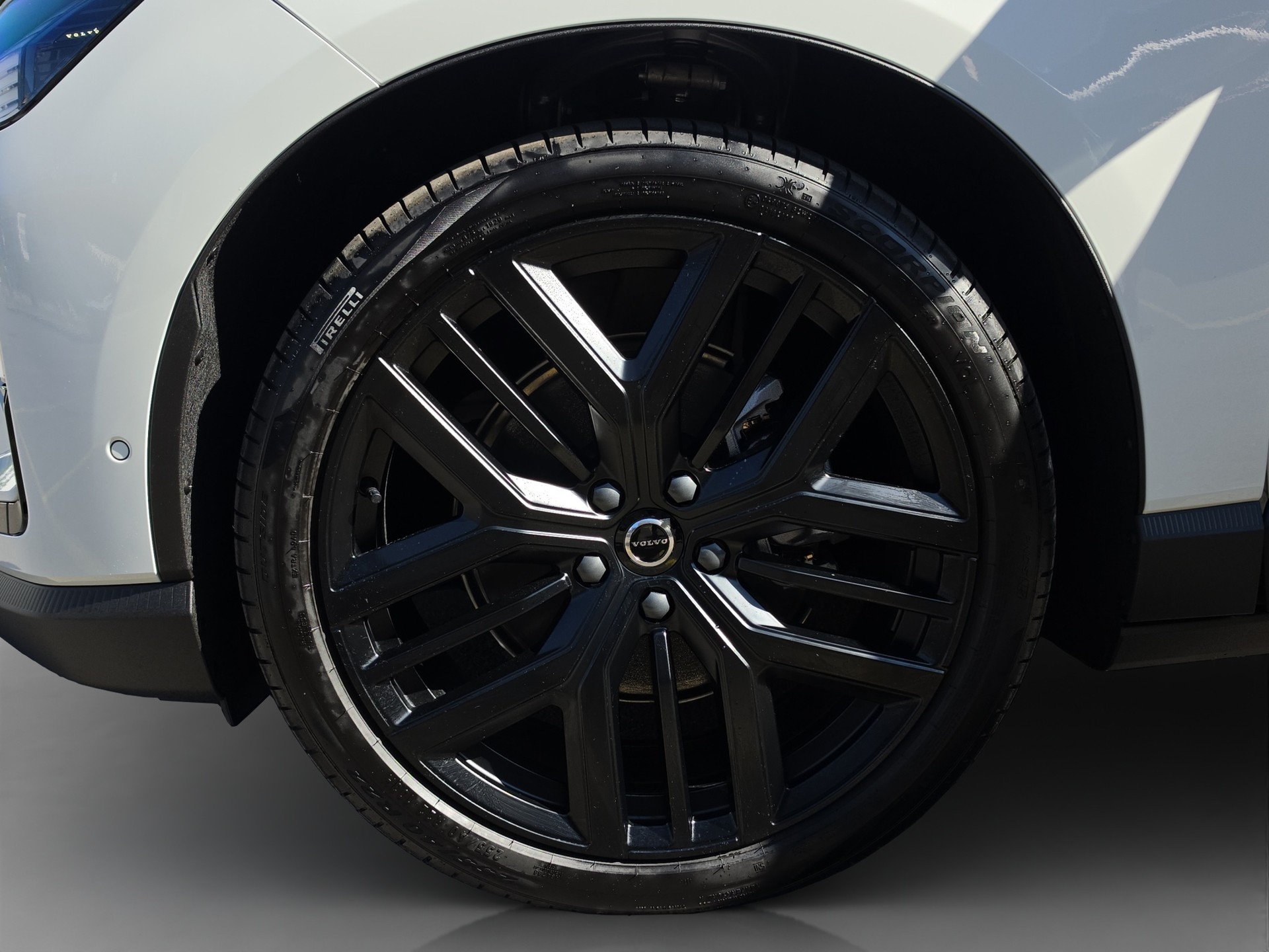 VOLVO EX60 Twin Ultra AWD-image-8
