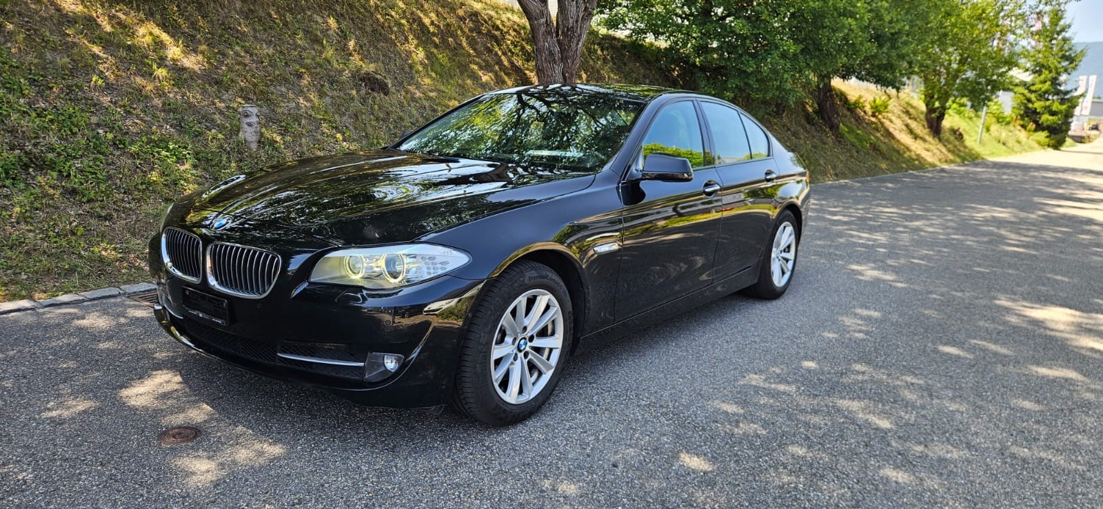 BMW 528i Steptronic-image-5