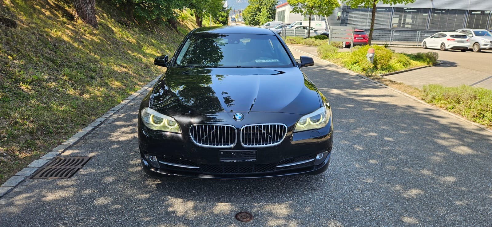 BMW 528i Steptronic-image-9