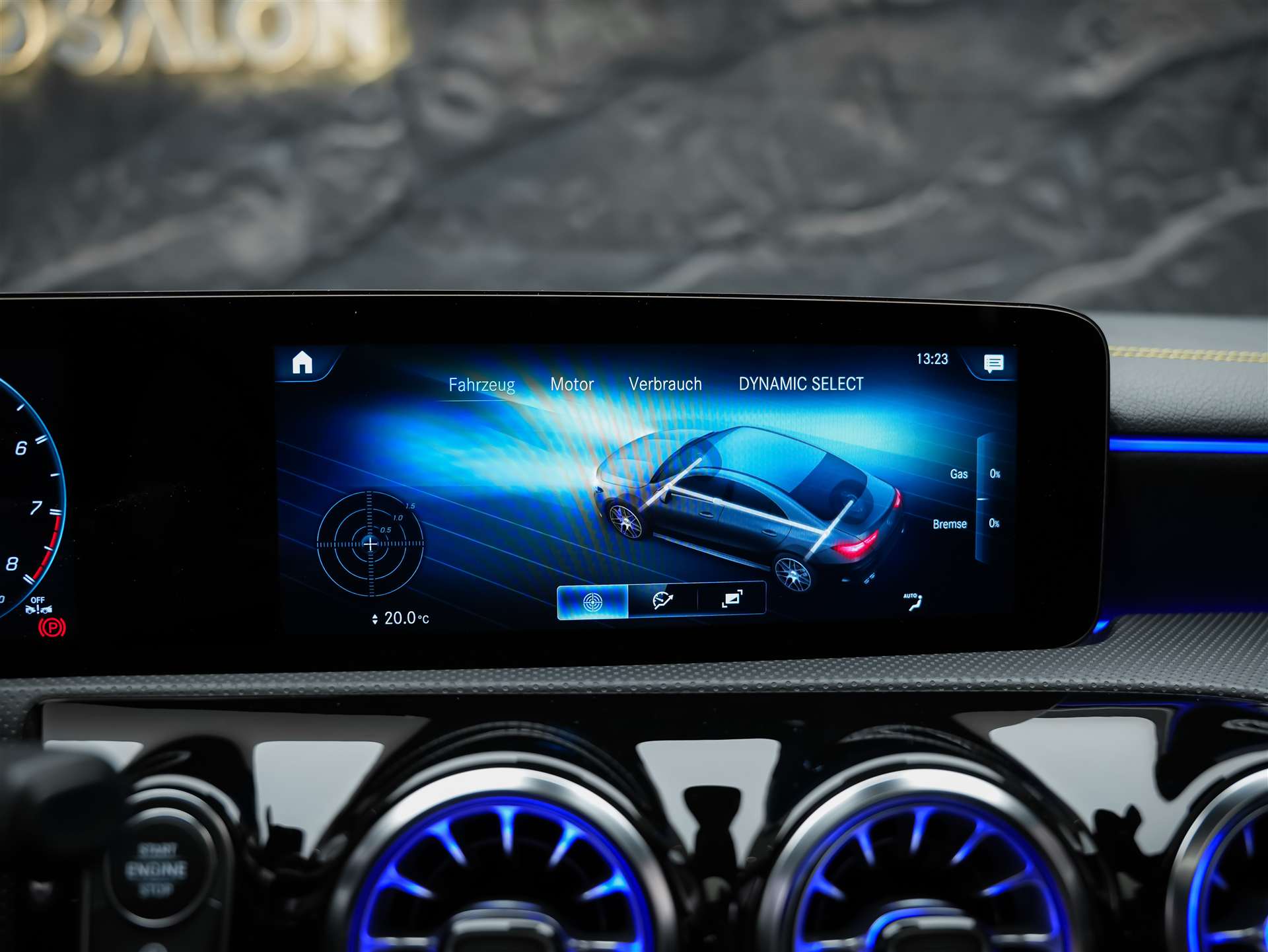 MERCEDES-BENZ CLA 45 S AMG 4Matic+ 8G-DCT *Aeropaket*Panorama*Multibeam LED*-image-30