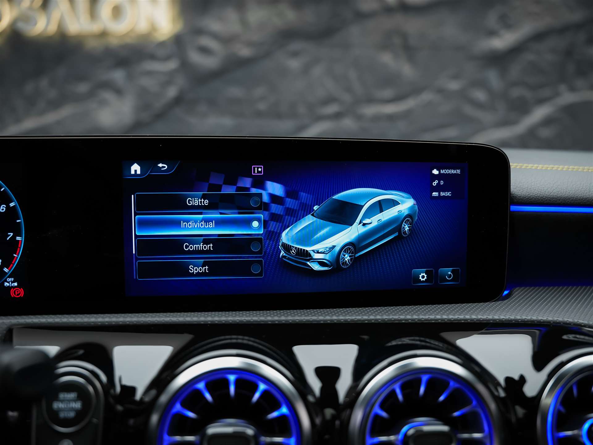 MERCEDES-BENZ CLA 45 S AMG 4Matic+ 8G-DCT *Aeropaket*Panorama*Multibeam LED*-image-37