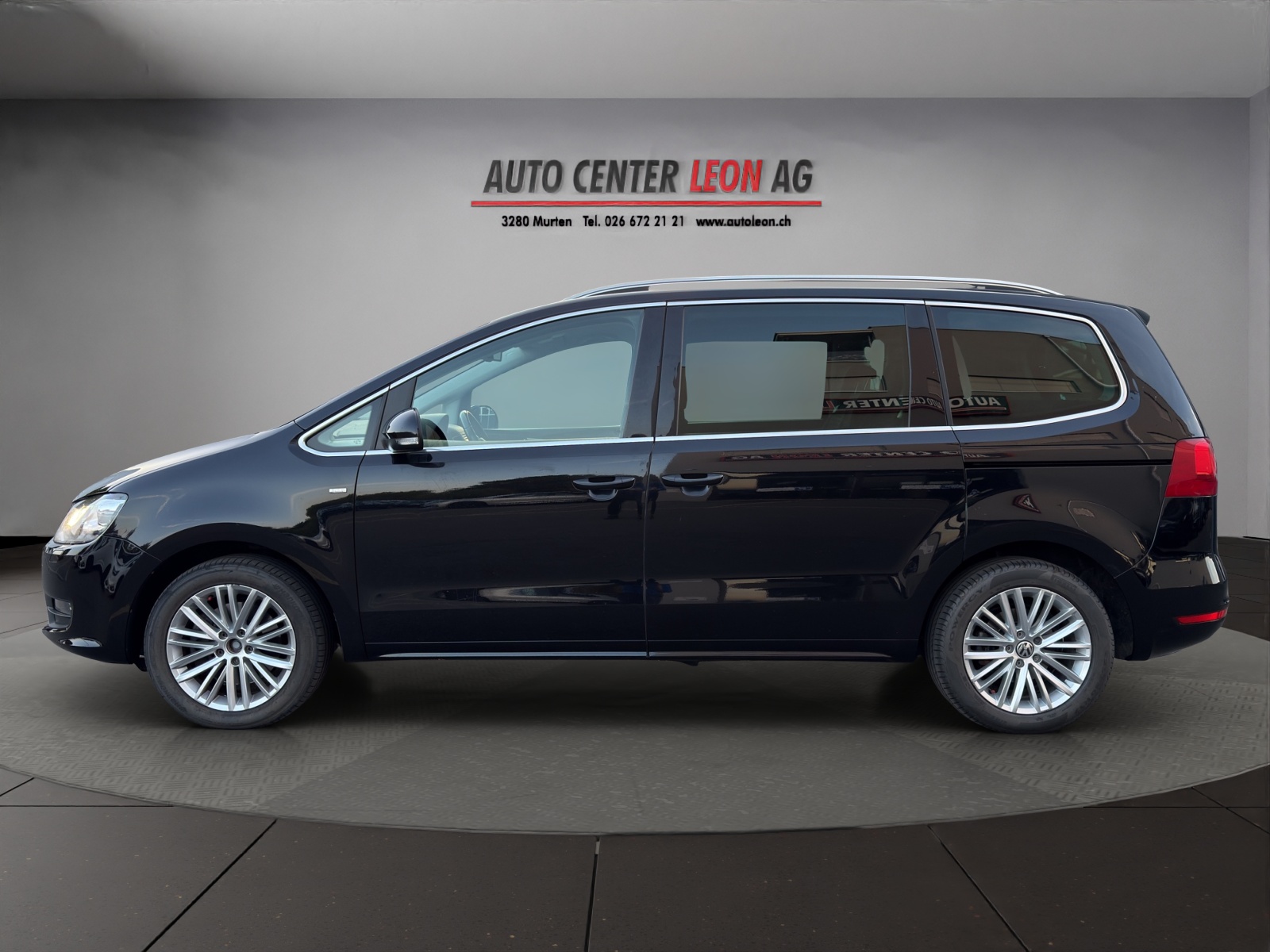 VW Sharan 2.0 TSI Cup DSG-showroom-element-2