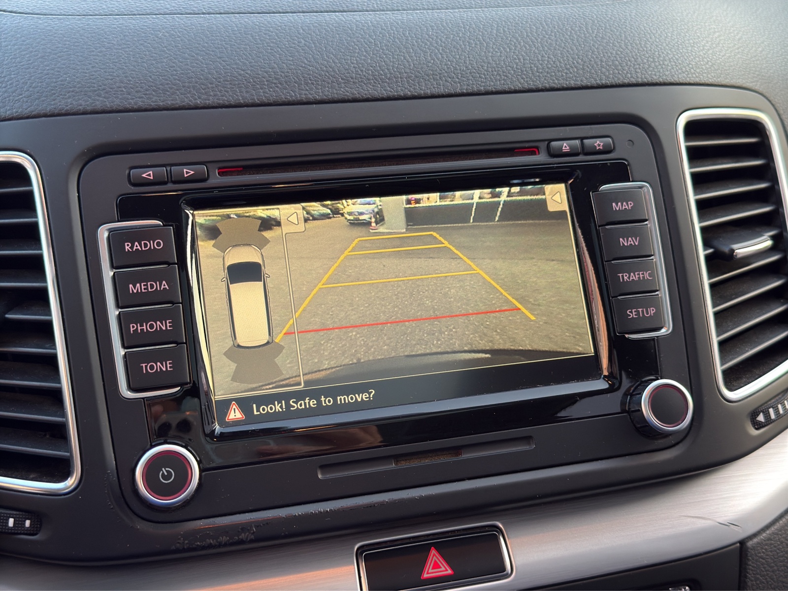 VW Sharan 2.0 TSI Cup DSG-image-24